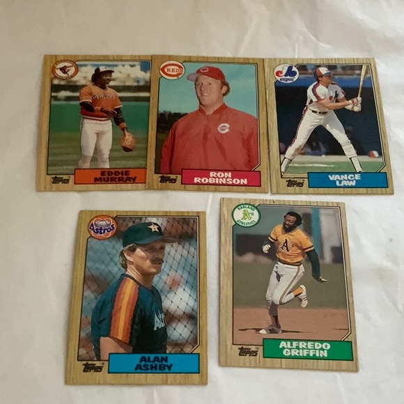 Bundle of Baseball Cards Lot 52** - Picture 3 of 6